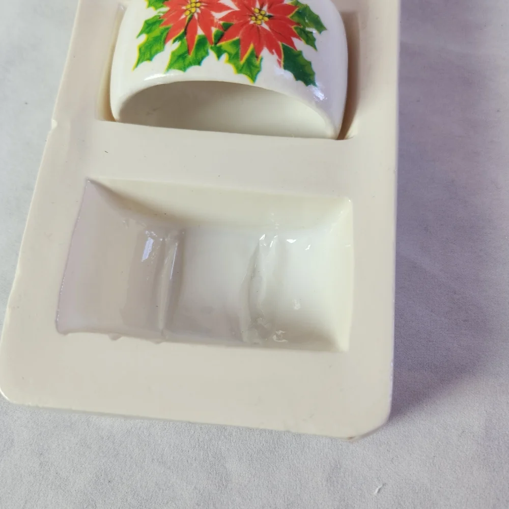 Vintage Artmark Christmas Napkin Rings
